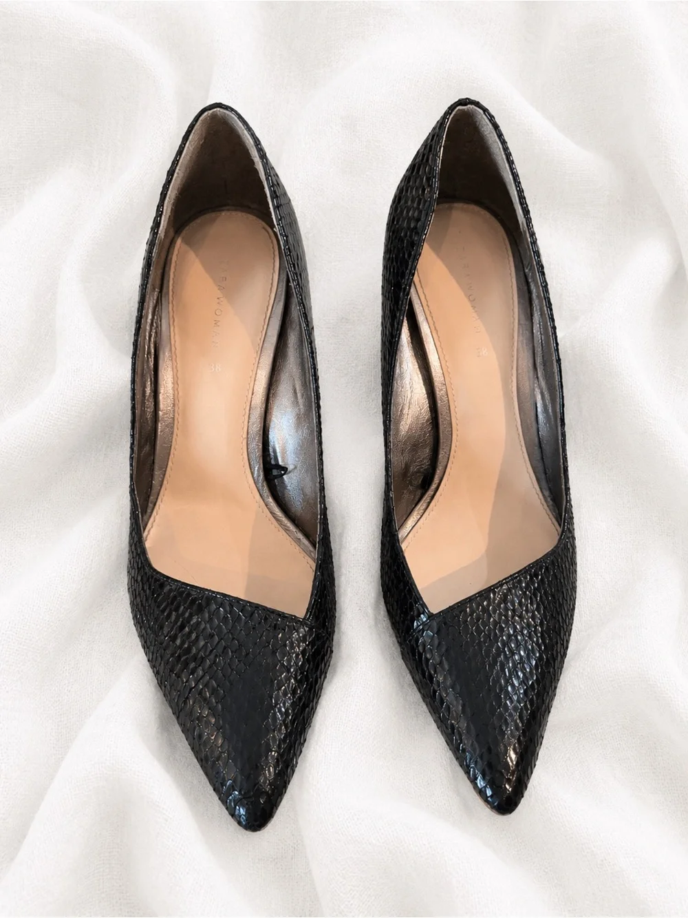 Zara Black Snakeskin Pointed Toe Stiletto Pumps - Picture 2 of 3